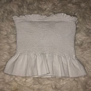 White sleeveless crop top